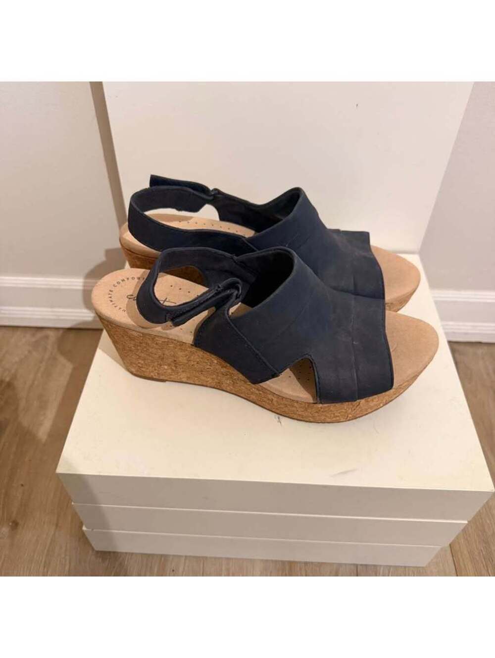 Collection by Clarks Navy Cork Wedge Nubuck Sandals Brand New Women's 9